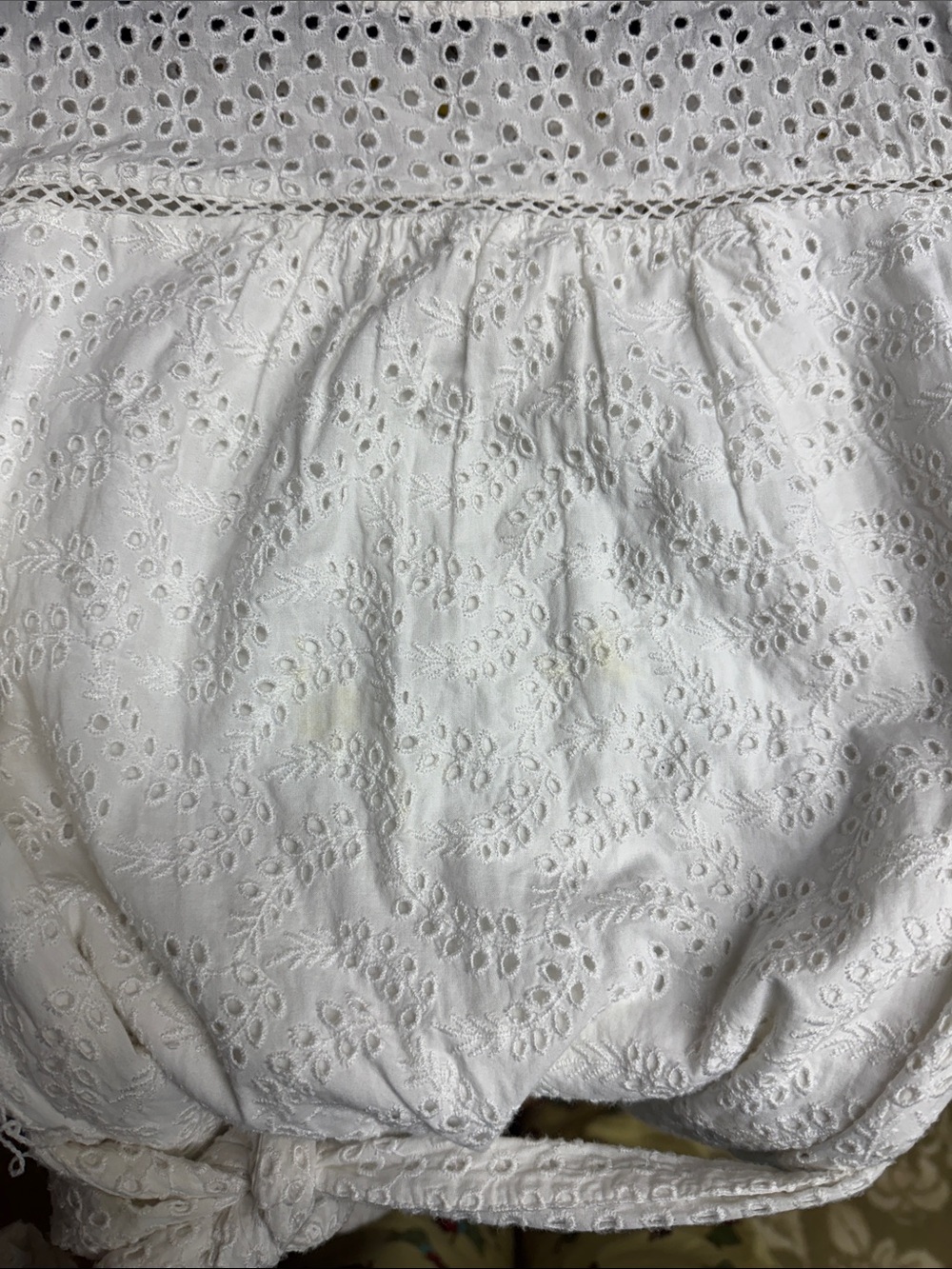 Gap—White Eyelet Tie-Waist Long Sleeve Dress—sz small - Picture 5 of 6
